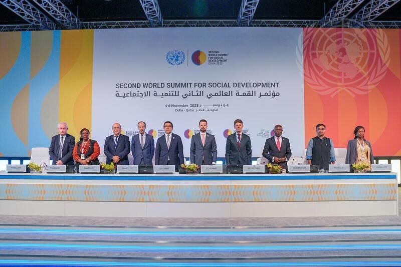 A view of the high level round table on "Strengthening the three pillars of social development: poverty eradication, full and productive employment and decent work for all, and social inclusion" 